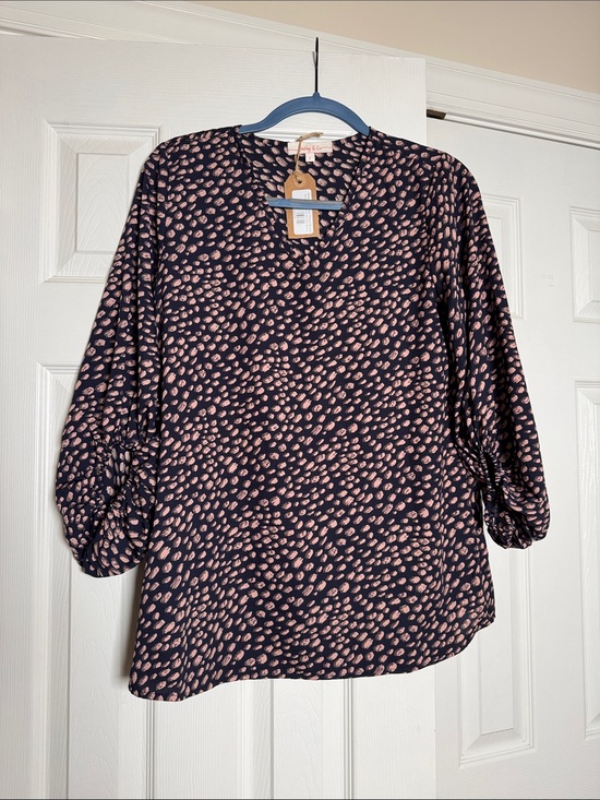 Hailey & Co. Tops - NWT Hailey & Co Women's Black Blouse with Pink Dot Print - balloon sleeve small